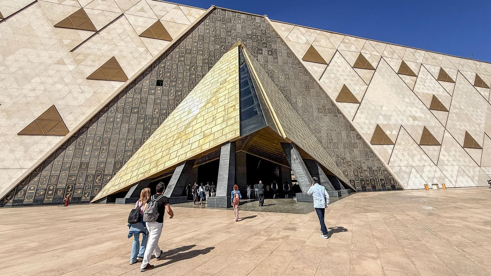 Grand Egyptian Museum (GEM)